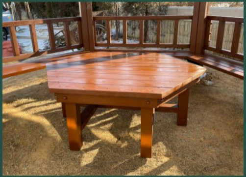 목재 육각 테이블